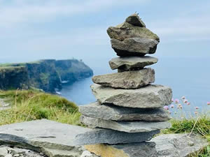 Organic Holidays - Cliffs of Moher Retreat, Moher Lodge, Kinielty. 