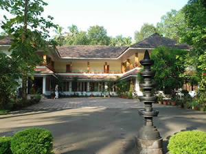 Organic Holidays - Dewalokam Farmstay Retreat, Thodupuzha, Kochi 685581. 